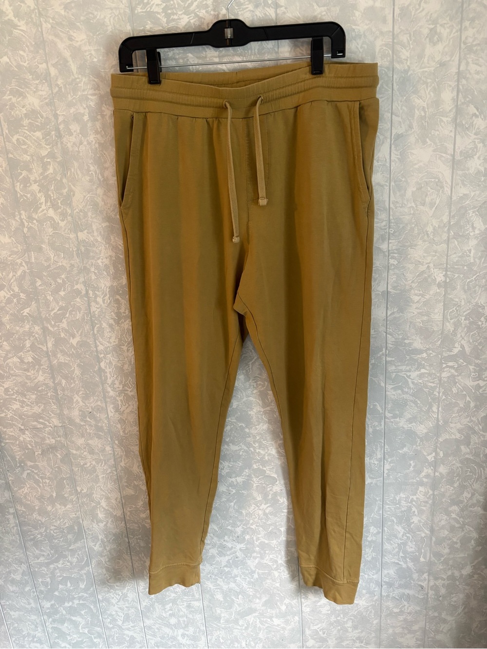 Pact sweatpant joggers medium